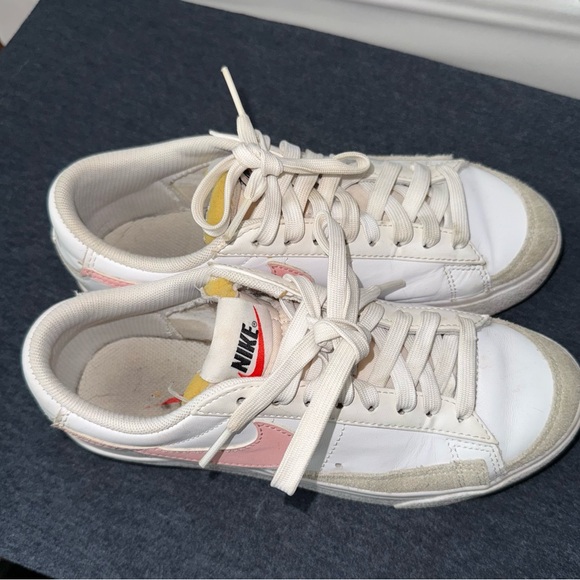 Nike White and Cream Women's Blazer Platform Shoes - Picture 3 of 7